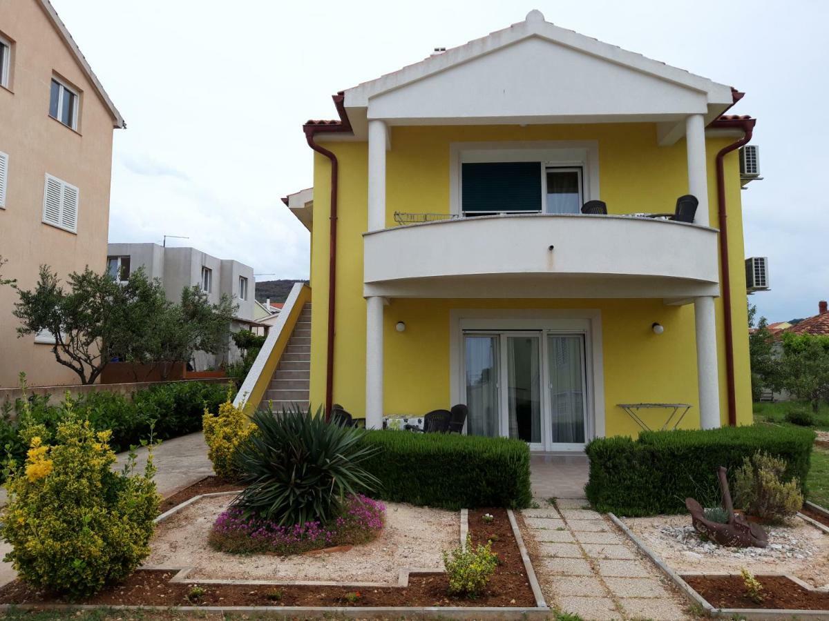 Apartments Laura I Angelina Tribalj Buitenkant foto