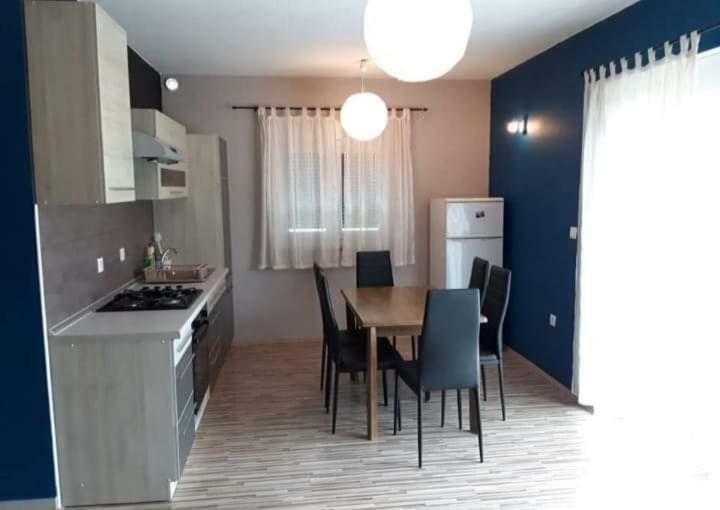Apartments Laura I Angelina Tribalj Buitenkant foto